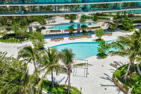 18975 Collins Avenue Sunny Isles Beach FL 33160