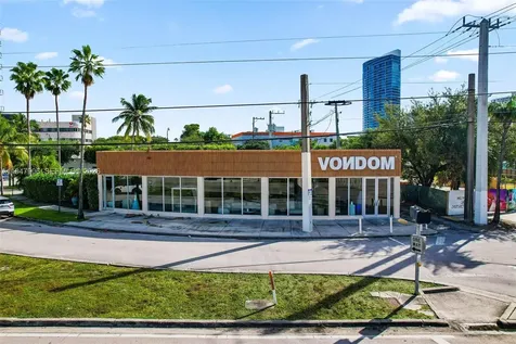 3886 Biscayne Boulevard Miami FL 33137
