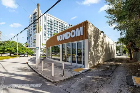 3886 Biscayne Boulevard Miami FL 33137