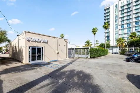 3886 Biscayne Boulevard Miami FL 33137