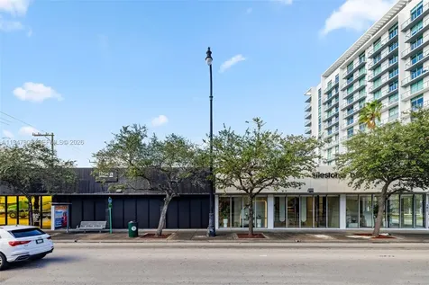 3886 Biscayne Boulevard Miami FL 33137