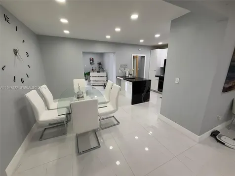 380 W 41st Street Hialeah FL 33012