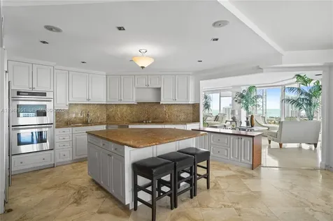 19355 Turnberry Way Aventura FL 33180