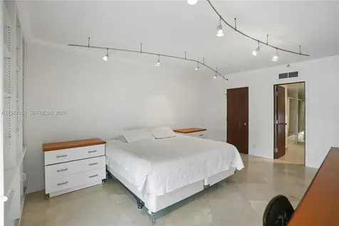 19355 Turnberry Way Aventura FL 33180