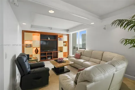 19355 Turnberry Way Aventura FL 33180