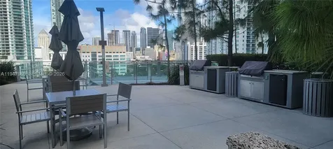 68 SE 6th Street Miami FL 33131