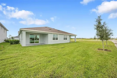 19465 Whispering Creek Road Loxahatchee FL 33470
