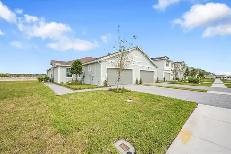 19465 Whispering Creek Road Loxahatchee FL 33470