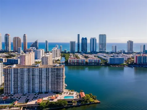 290 174th Street Sunny Isles Beach FL 33160