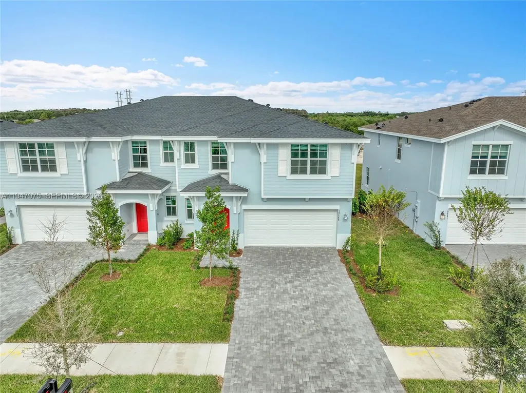 1687 Hoot Owl Hollow Loxahatchee FL 33470