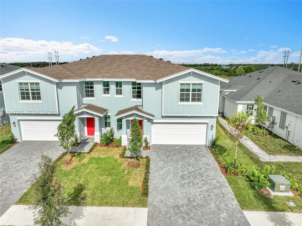 1687 Hoot Owl Hollow Loxahatchee FL 33470