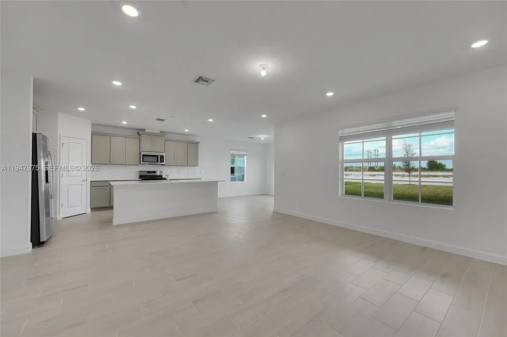1687 Hoot Owl Hollow Loxahatchee FL 33470
