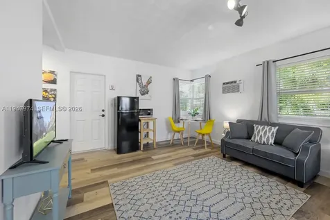 1444 NE 13th Ave Unit 1-3 Fort Lauderdale FL 33304
