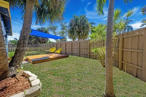1444 NE 13th Avenue Fort Lauderdale FL 33304
