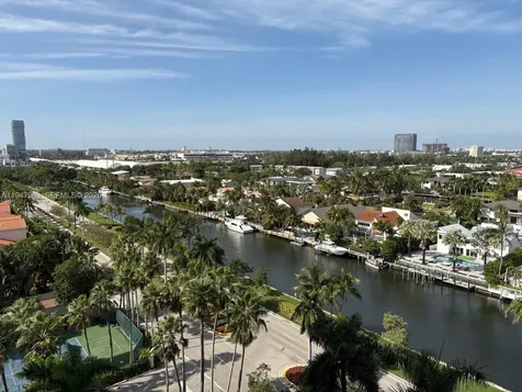 3600 Yacht Club Drive Aventura FL 33180