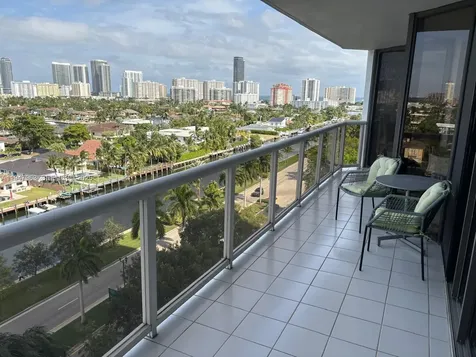 3600 Yacht Club Drive Aventura FL 33180