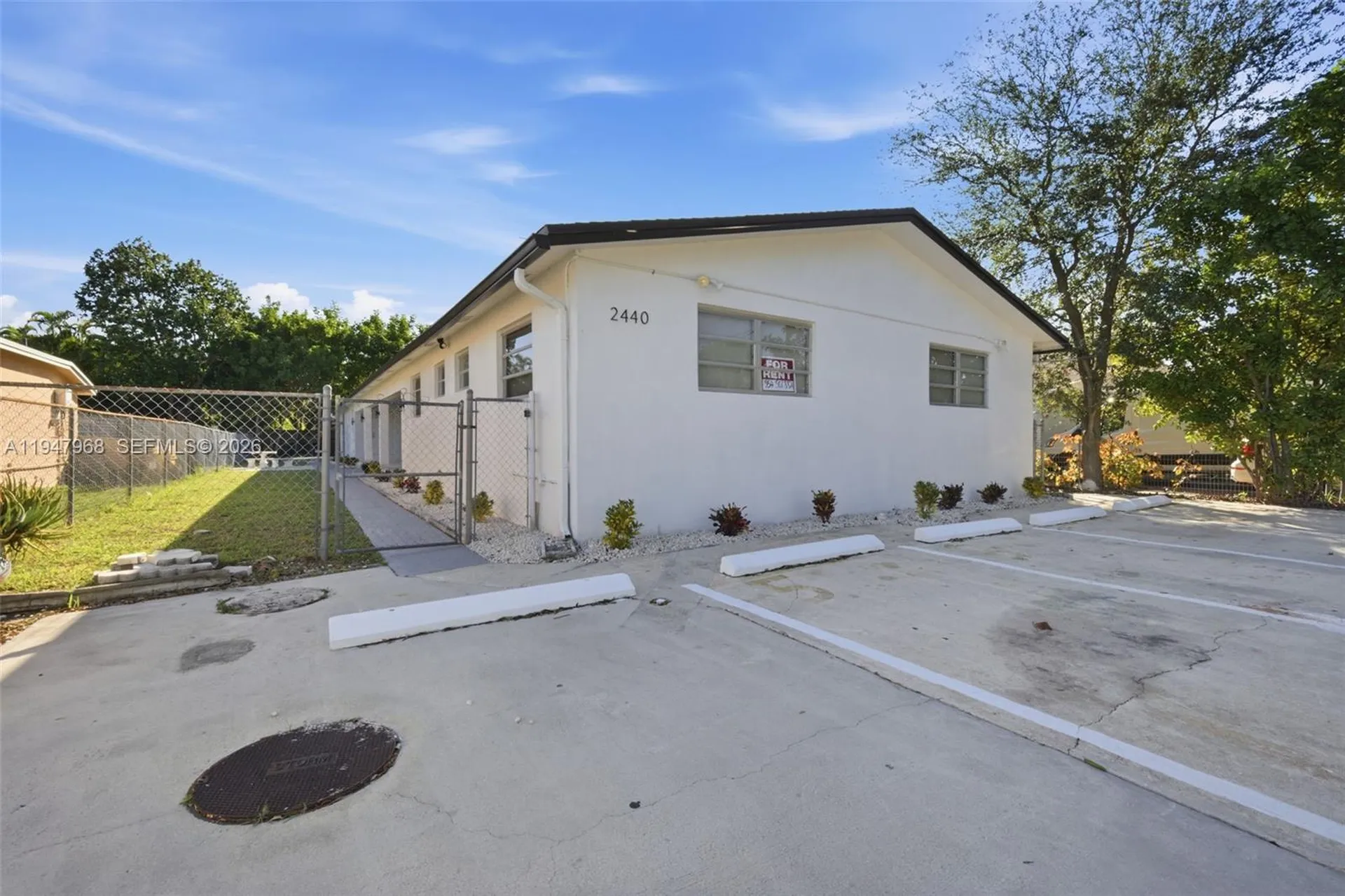 2440 Hayes Street Hollywood FL 33020