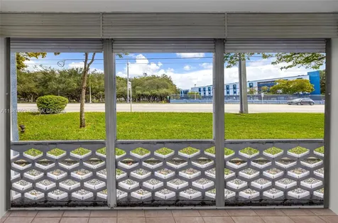 15610 NE 6th Avenue Miami FL 33162