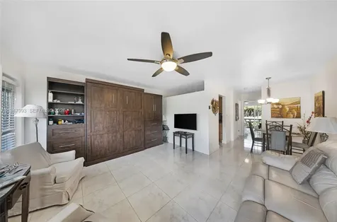 15610 NE 6th Avenue Miami FL 33162
