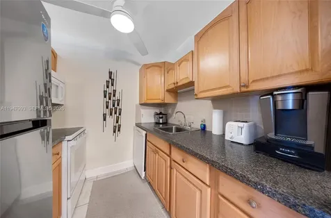 15610 NE 6th Avenue Miami FL 33162
