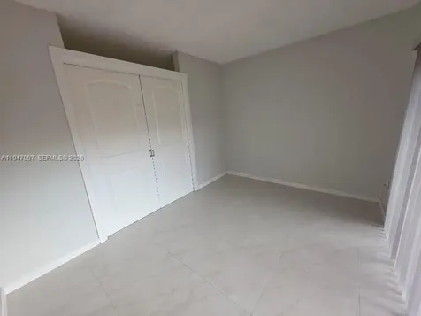 810 SW 129th Place Miami FL 33184