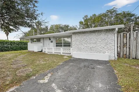 2299 NW 73rd Avenue Sunrise FL 33313