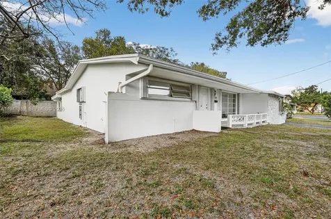 2299 NW 73rd Avenue Sunrise FL 33313