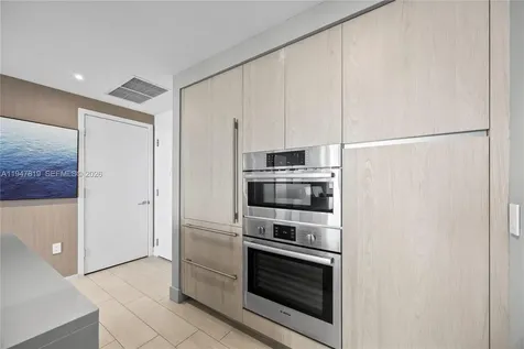 4010 S Ocean Drive Hollywood FL 33019