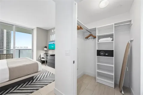 4010 S Ocean Drive Hollywood FL 33019