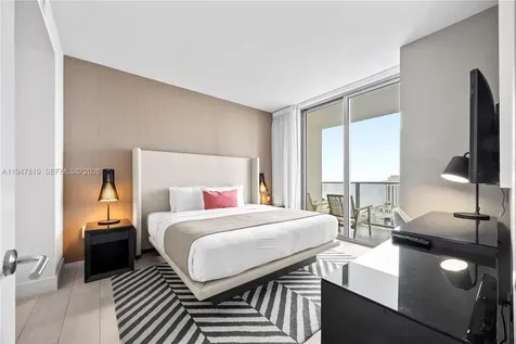 4010 S Ocean Drive Hollywood FL 33019