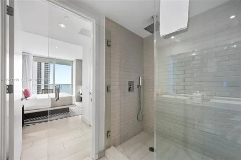 4010 S Ocean Drive Hollywood FL 33019