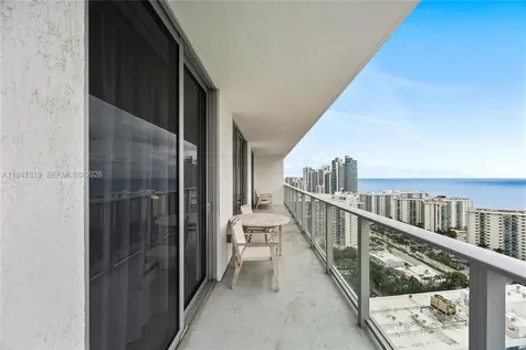 4010 S Ocean Drive Hollywood FL 33019
