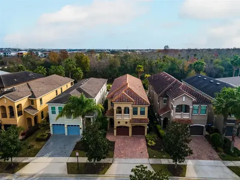 1041 Castle Pines Court Kissimmee FL 34747