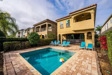 1041 Castle Pines Court Kissimmee FL 34747
