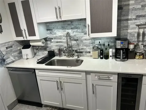 800 NE 195th Street Miami FL 33179
