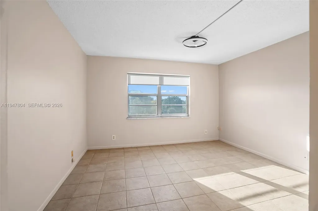 1100 NW 87th Avenue Coral Springs FL 33071