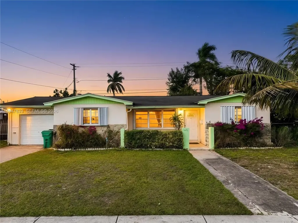 15621 SW 298th Terrace Homestead FL 33033