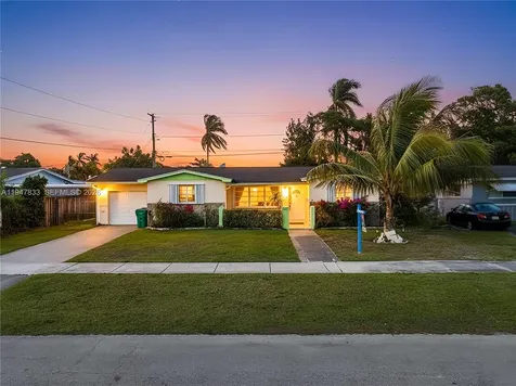 15621 SW 298th Terrace Homestead FL 33033