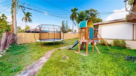 15621 SW 298th Terrace Homestead FL 33033