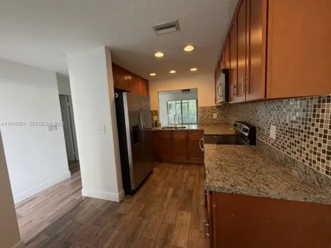 1617 Cypress Pointe Drive Coral Springs FL 33071