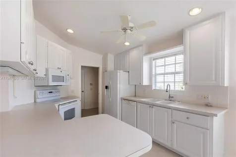 8528 SE Retreat Drive Hobe Sound FL 33455