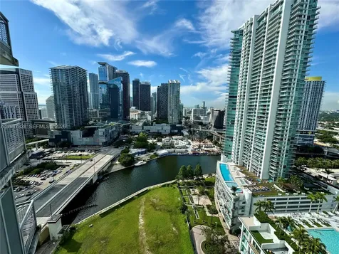 350 S Miami Avenue Miami FL 33130