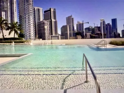 350 S Miami Avenue Miami FL 33130