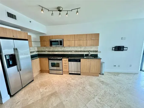 350 S Miami Avenue Miami FL 33130