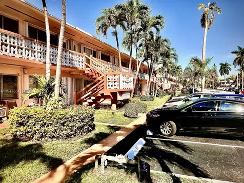 900 SW 11th Avenue Hallandale Beach FL 33009