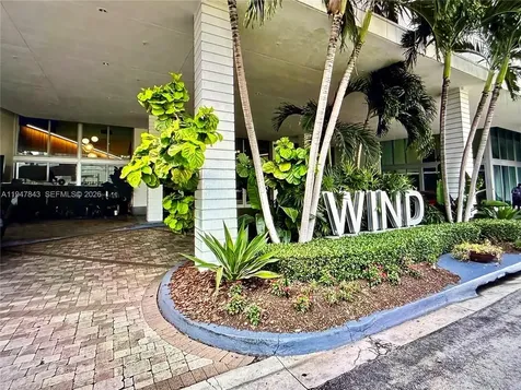 350 S Miami Avenue Miami FL 33130
