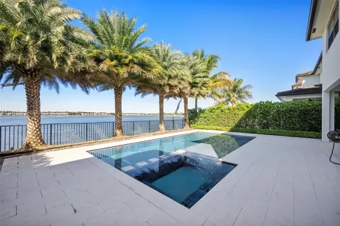 15722 NW 88th Avenue Miami Lakes FL 33018