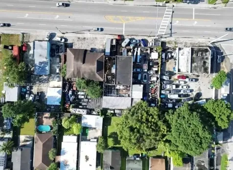 3071 NW 54th Street Miami FL 33142