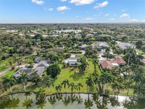 11071 SW 30th Court Davie FL 33328
