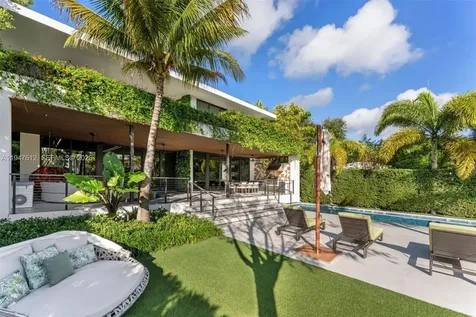 7333 Belle Meade Boulevard Miami FL 33138